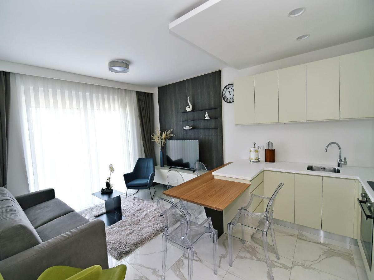 Apartments In Villa Ziza, Rooftop Swimming Pool Opatija Luaran gambar