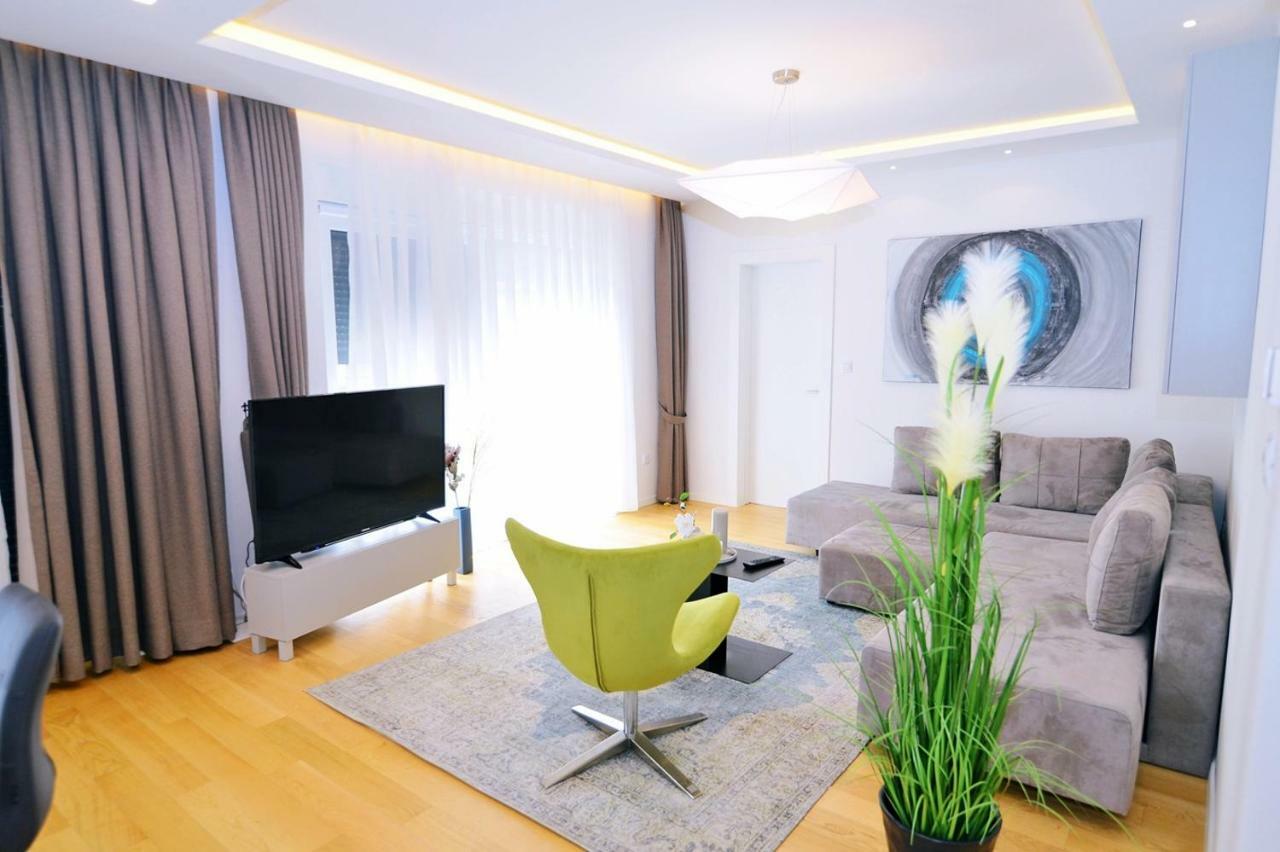Apartments In Villa Ziza, Rooftop Swimming Pool Opatija Luaran gambar